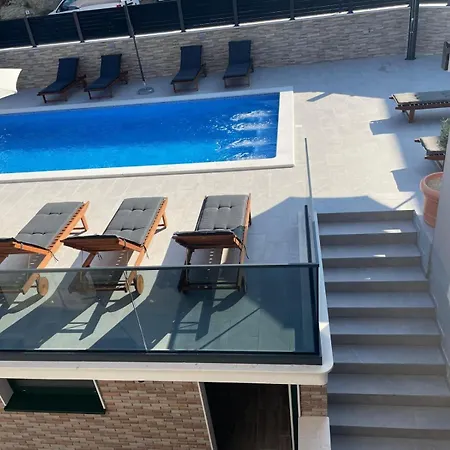 Lejlighed Milas With Pool