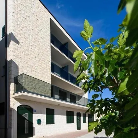 Appartement Milas With Pool